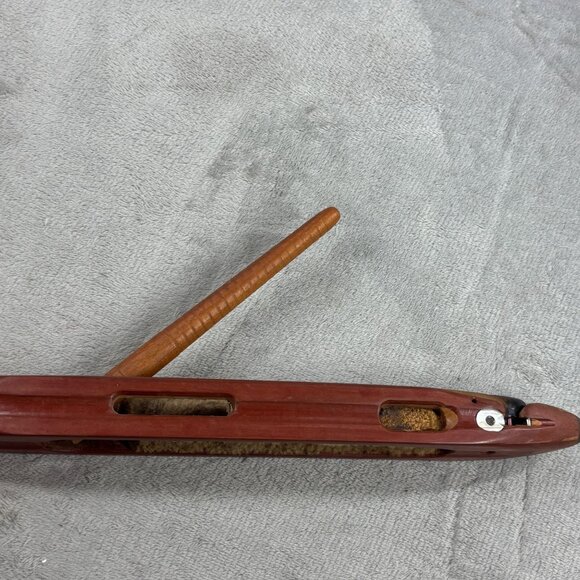 Vintage Wooden Weaving Loom Boat Shuttle With Bobbin & Felt Lining 15" - Picture 9 of 12